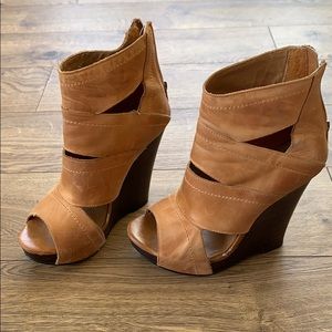 Aldo leather wedges